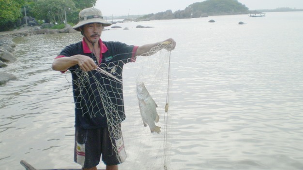 Anh Nguyễn Văn Tùng đánh bắt cá chẽm ở Hòn Đá Bạc, Cà Mau